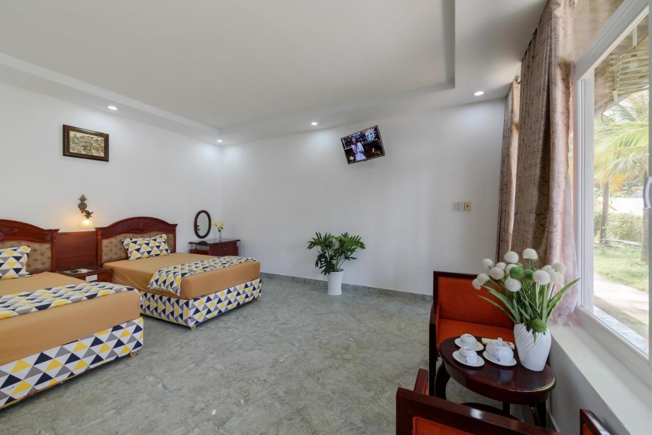 Coastal Village Beach Resort 두옹 동 외부 사진