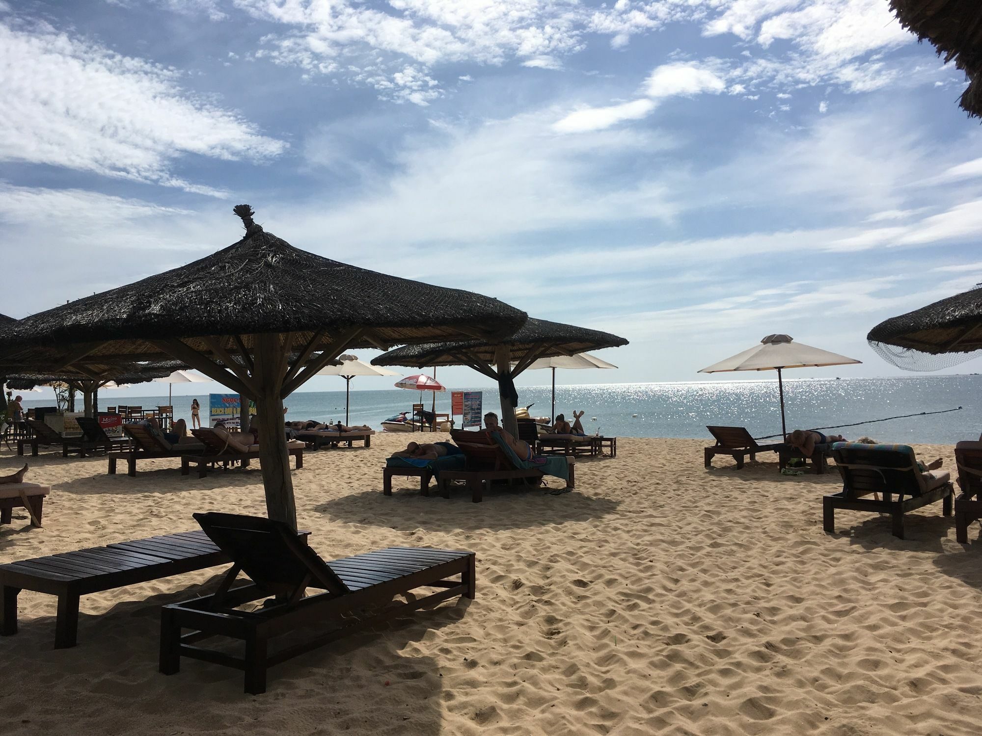 Coastal Village Beach Resort 두옹 동 외부 사진